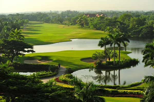 Myanmar’s Golf Courses: A Land of Temples Within Golf Courses