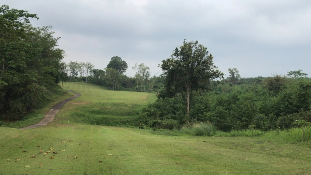 Dansavanh Golf club - asia golf journey